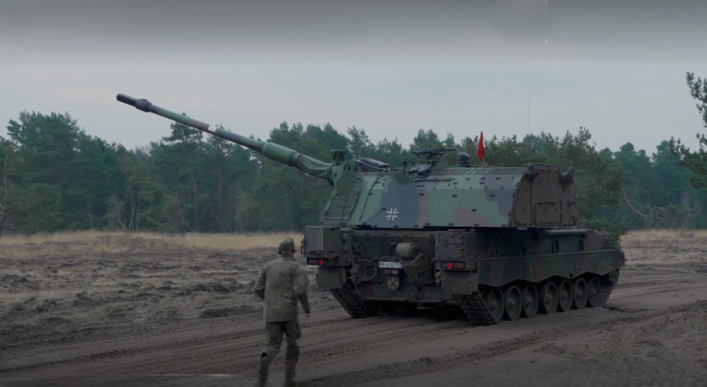 İsrail ordusu terk edilmiş mevzilere yerleşiyor