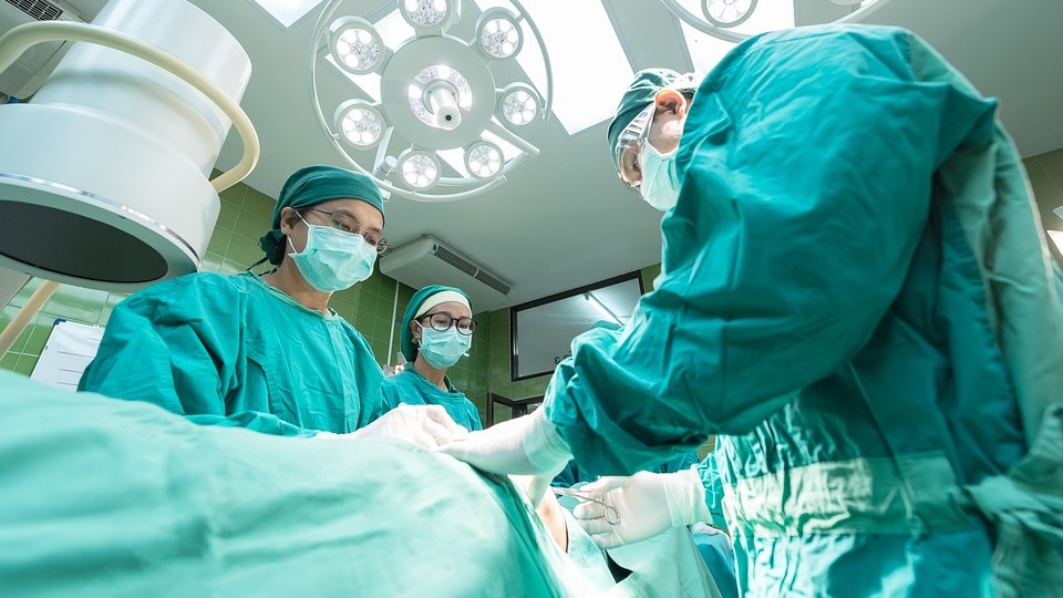 Antalya’da estetik operasyon geçiren Alman vatandaşı hayatını kaybetti