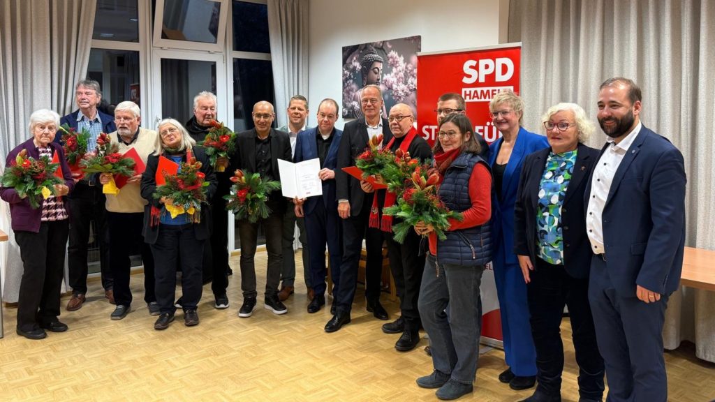 Hameln’de SPD’den uzun yıllar hizmet eden üyelere onur gecesi