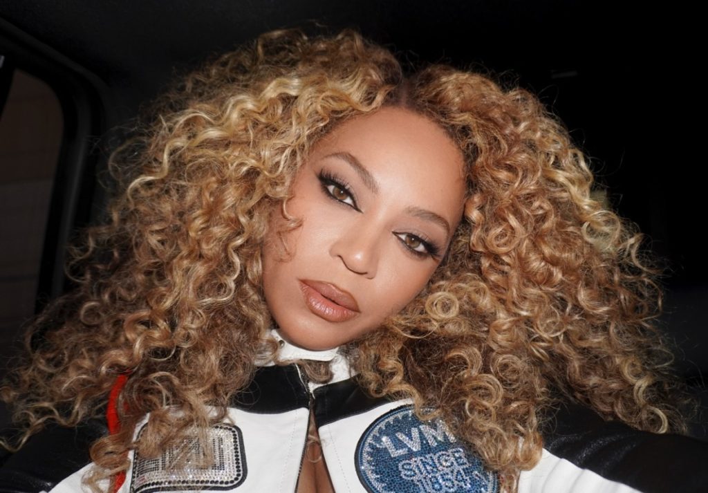 Beyonce milyarder oldu