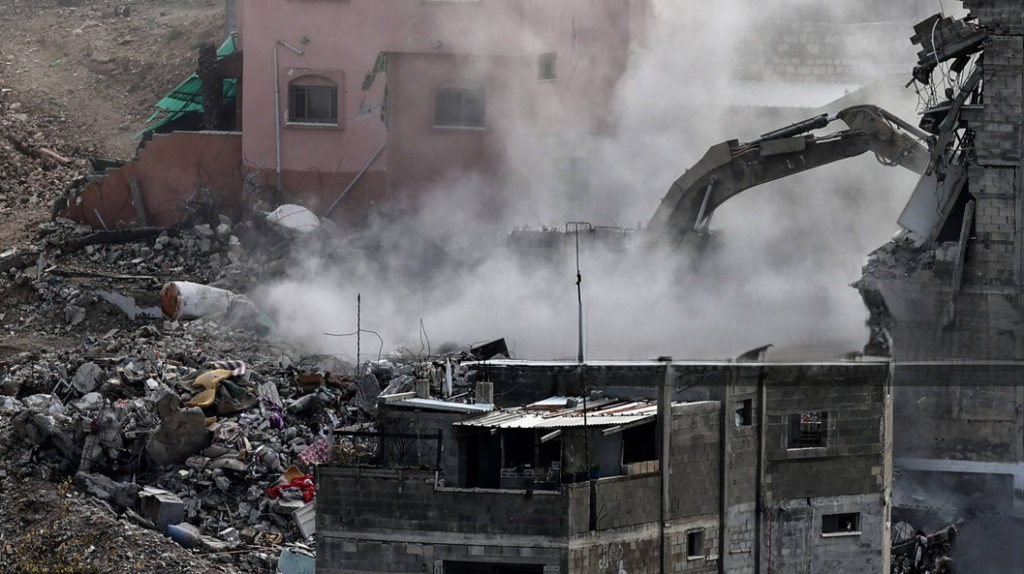 İşgal altındaki Batı Şeria’da Nur Şems mülteci kampında binalar yıkılıyor
