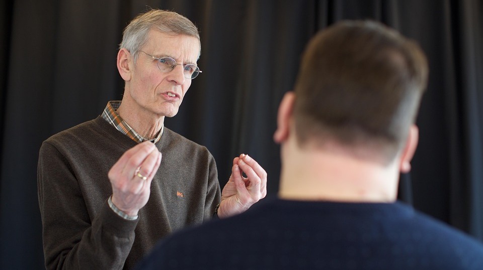 Evliya menkıbelerine karşı tavır