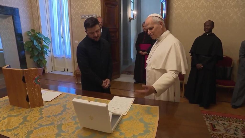 Zelenskiy’nin Vatikan temasları: Papa Leo XIV ile Ukrayna barış süreci görüşüldü