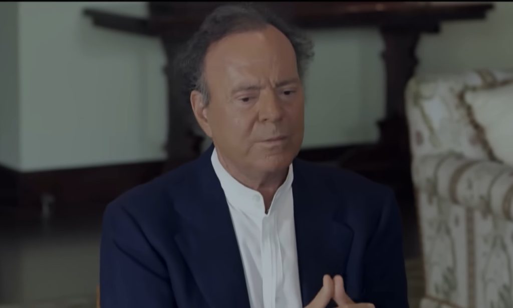 Dünyaca ünlü şarkıcı hakkında çok ağır cinsel taciz iddiası