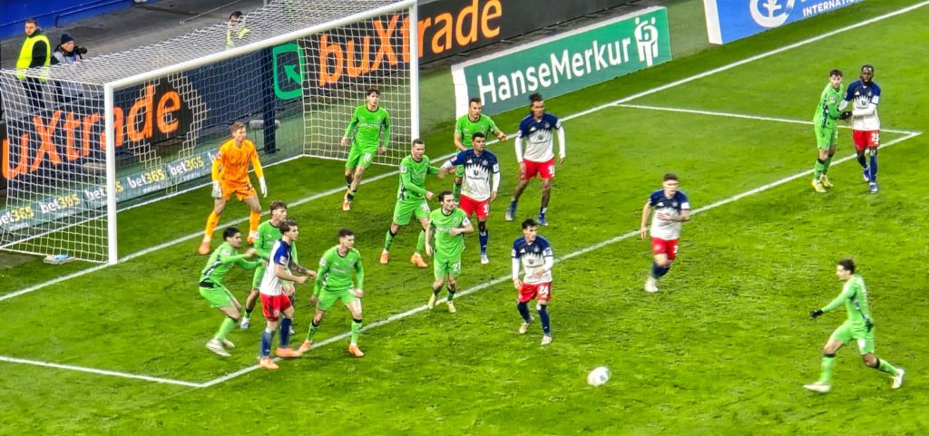 Hamburg’la Gladbach puanları paylaştı