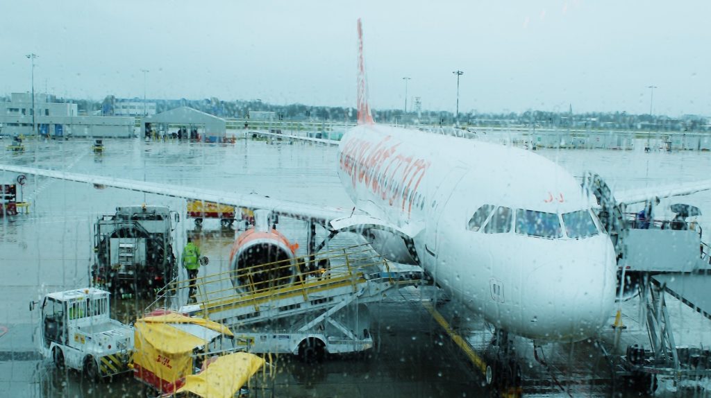 Berlin Brandenburg Havalimanı yoğun soğuk hava nedeniyle kapatıldı