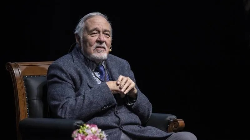 İlber Ortaylı’nın ailesi: Pazar günü entübe edildi, tedavisi devam ediyor