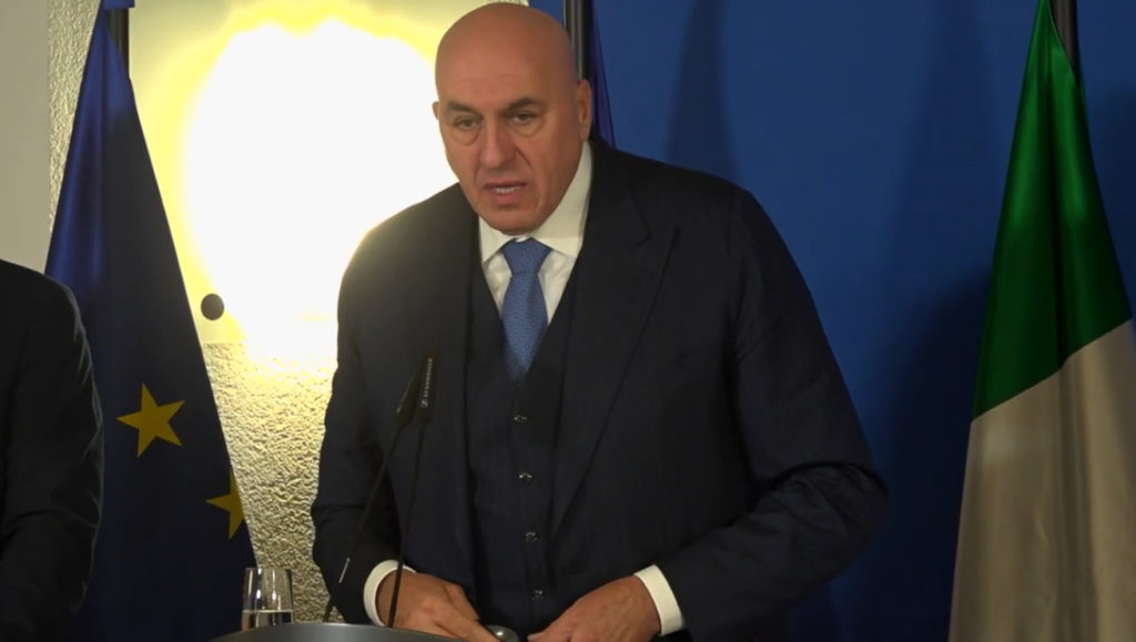 İtalya savunma bakanı: ABD ve İsrail’in İran saldırısı uluslararası hukukun dışında