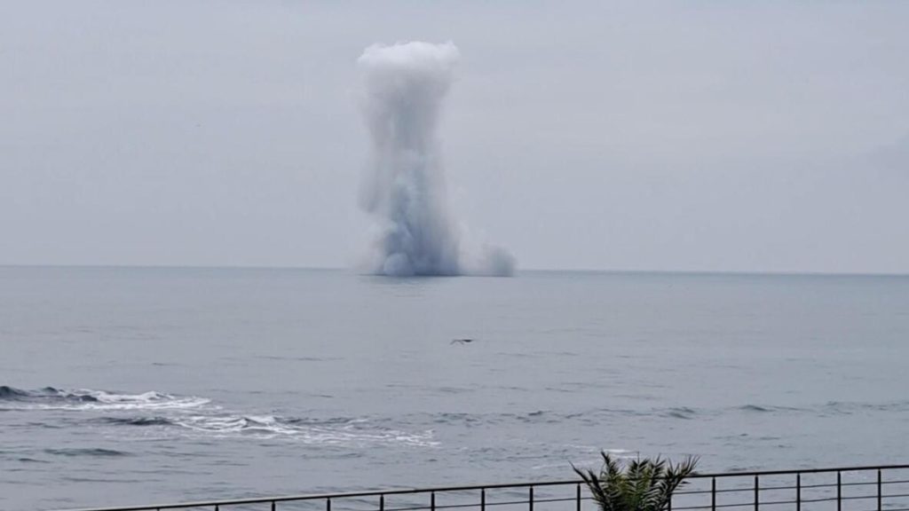 Ünye sahilinde tespit edilen insansız deniz aracı patlatıldı