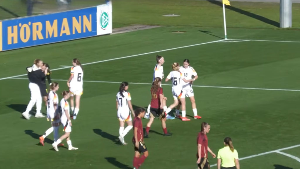 Almanya kadın U17 futbol takımı Avrupa Finalinde