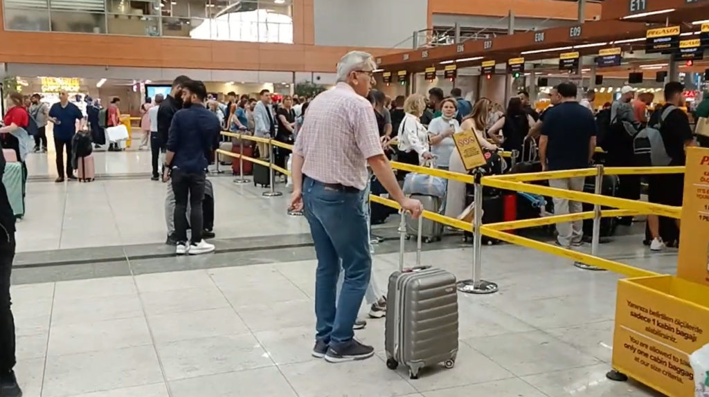 Sabiha Gökçen havalimanı’nda uçuş İptalleri: Binlerce yolcu mağdur oldu