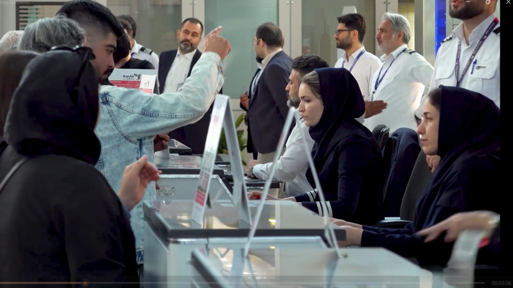 Tahran İmam Humeyni Havalimanı 8 hafta sonra yeniden açıldı