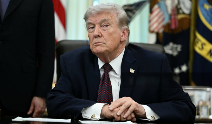 Trump’tan Yüksek Mahkeme’ye baskın ziyaret