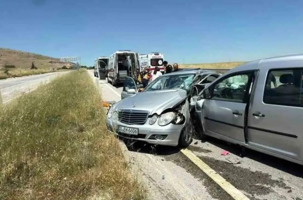 Gurbetçi Afyon’da feci kazada hayatını kaybetti