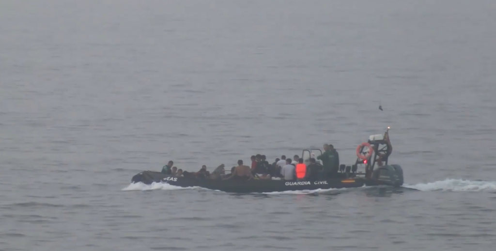 İspanya’nın Ceuta Bölgesine Büyük Göçmen Akını: Saatler İçinde Binlerce Kişi Giriş Yaptı