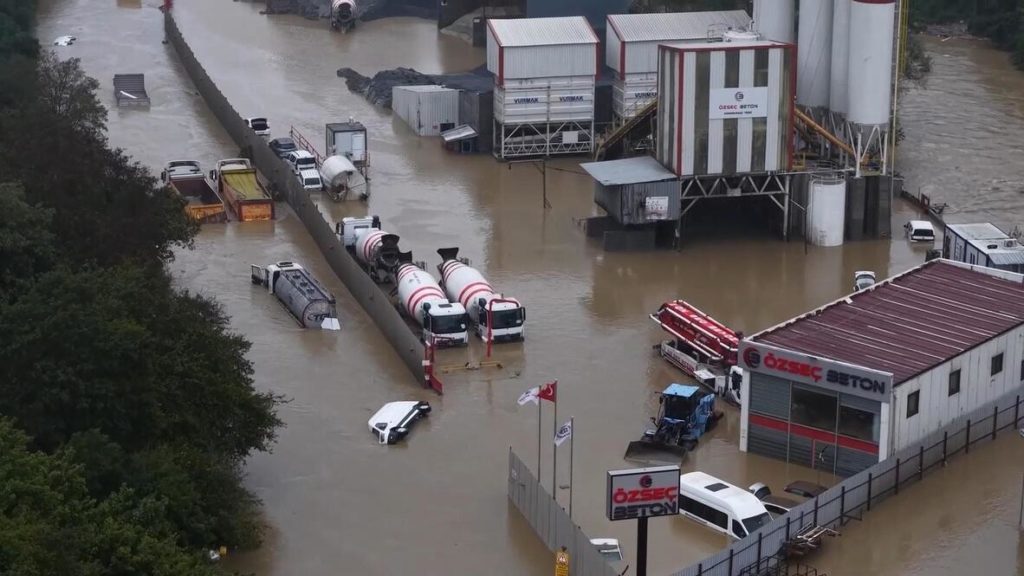 İstanbul’da Sel Felaketi: 2 Kişi Hayatını Kaybetti